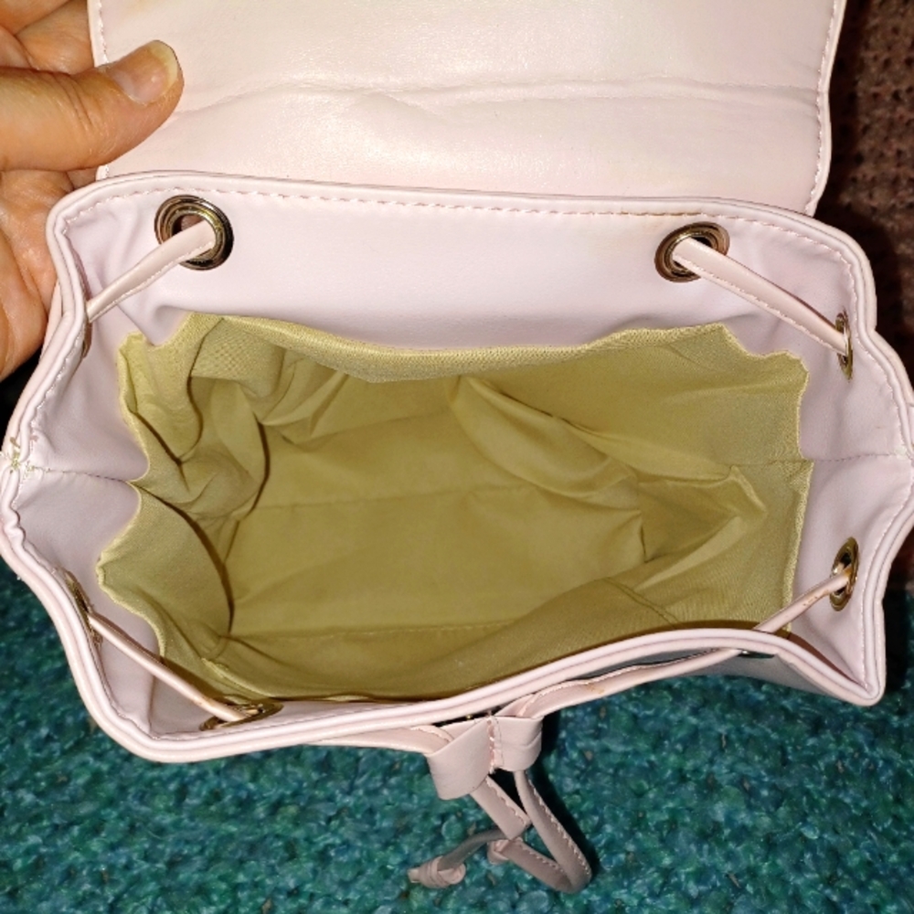 Hello Kitty Mini Backpack Purse - Picture 3 of 7